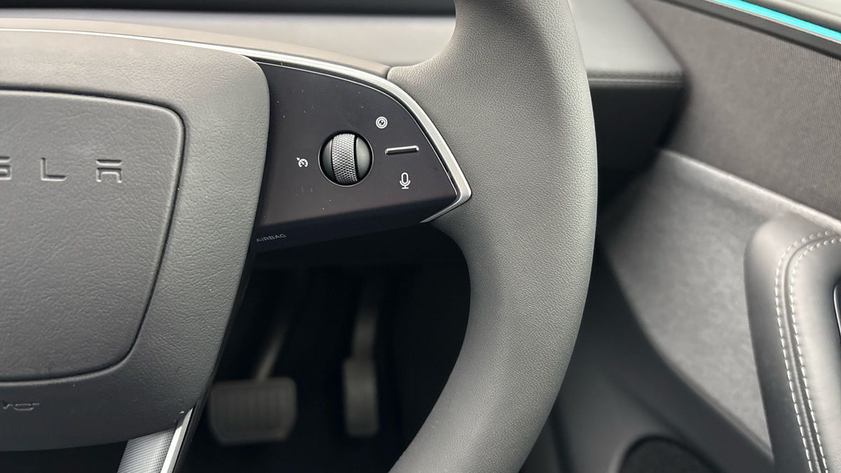 Tesla Model Y Image 14