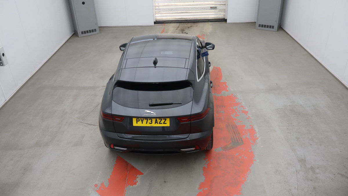 Jaguar E-PACE Image 8