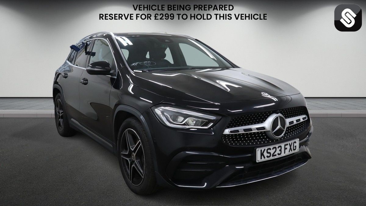 Mercedes-Benz GLA Sticky Header Image