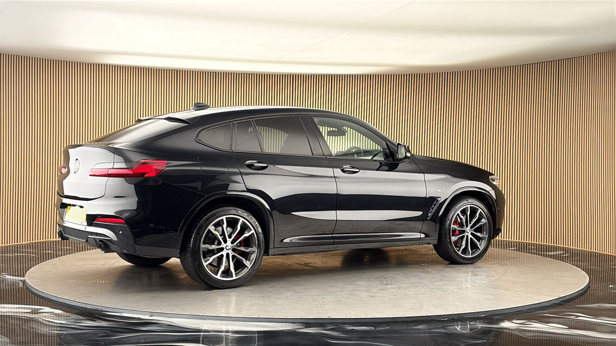 More views of BMW X4