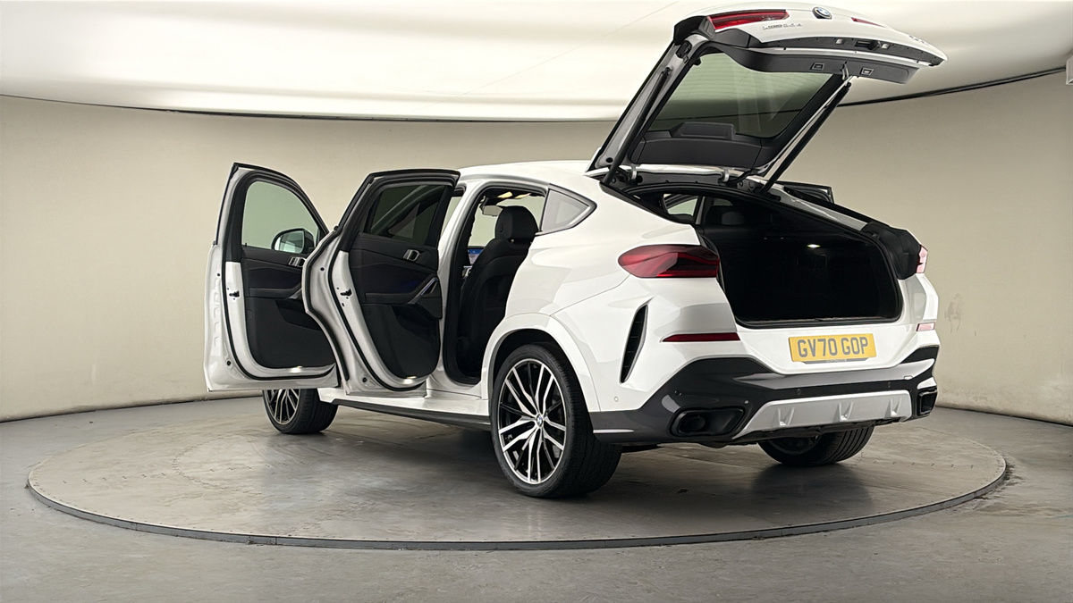 BMW X6 Image 23