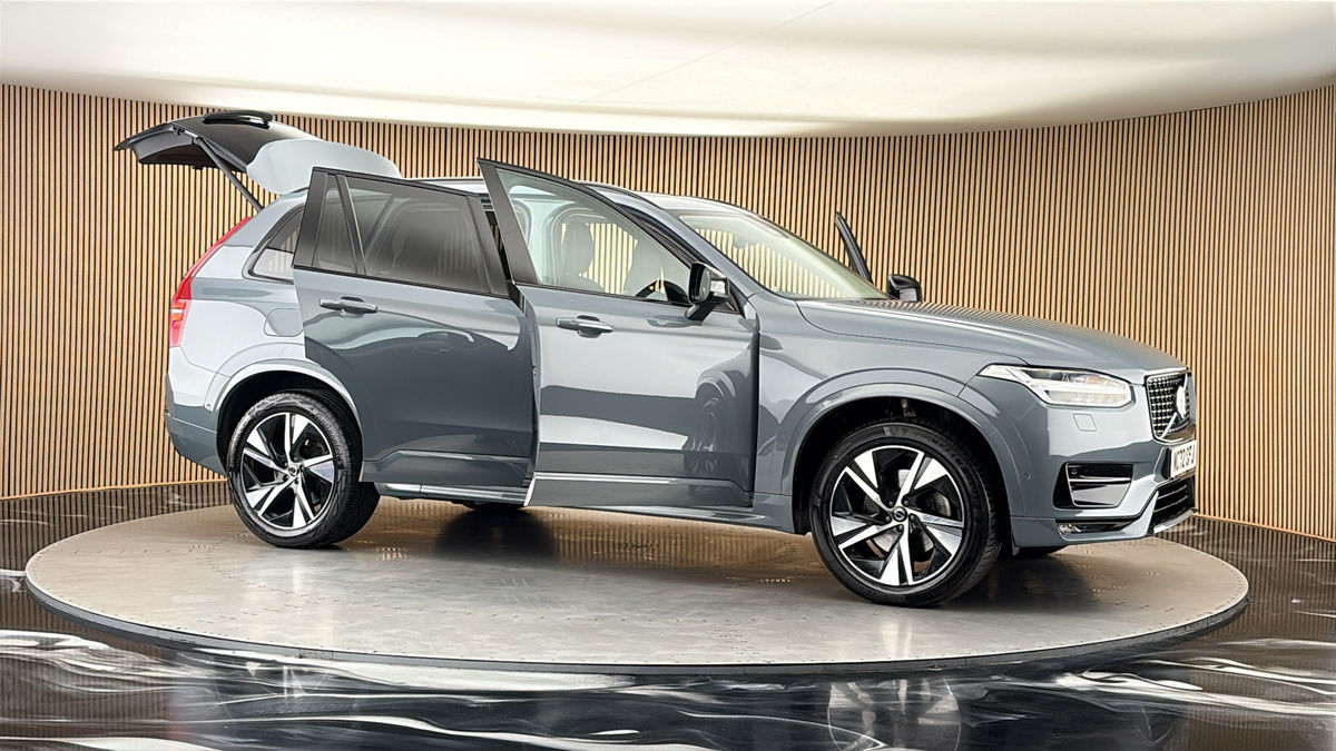 More views of Volvo XC90