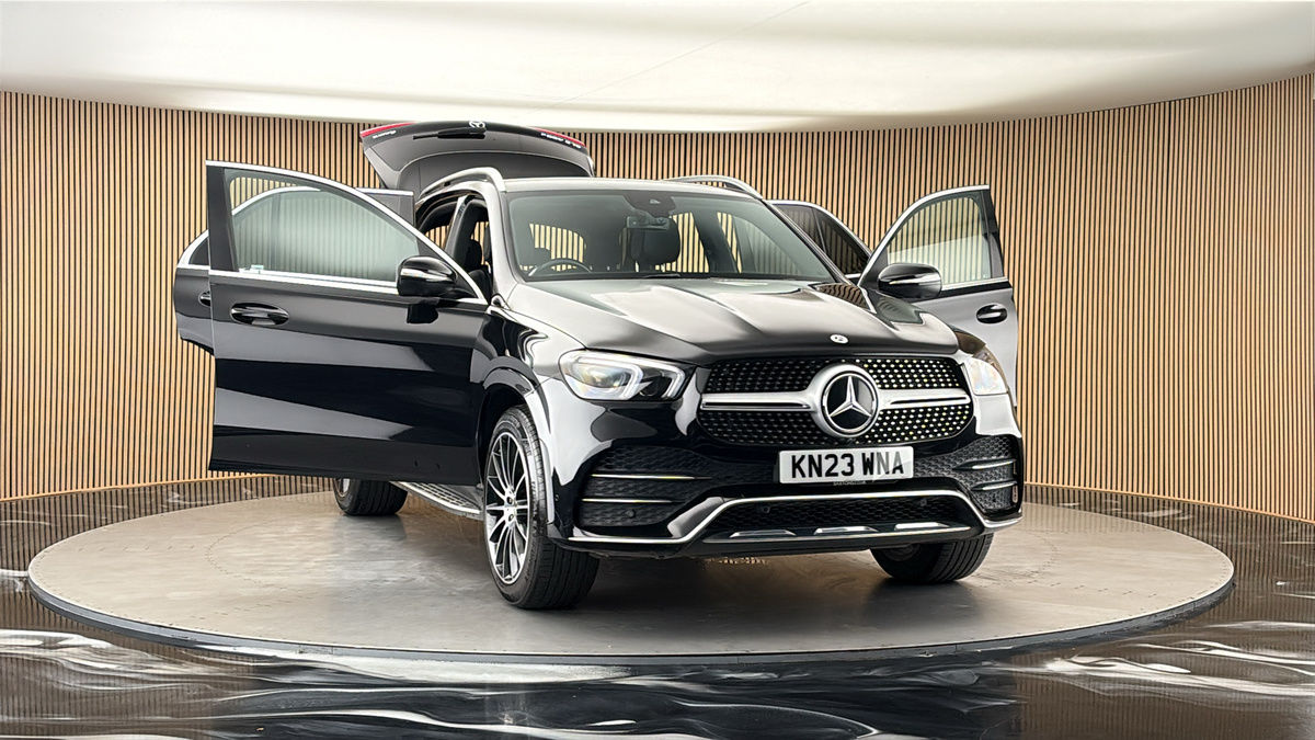 More views of Mercedes-Benz GLE