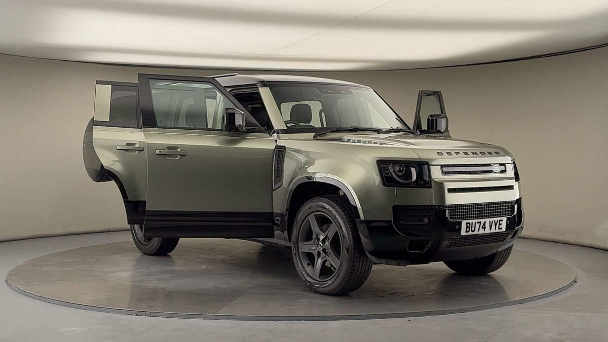 More views of Land Rover Defender 110