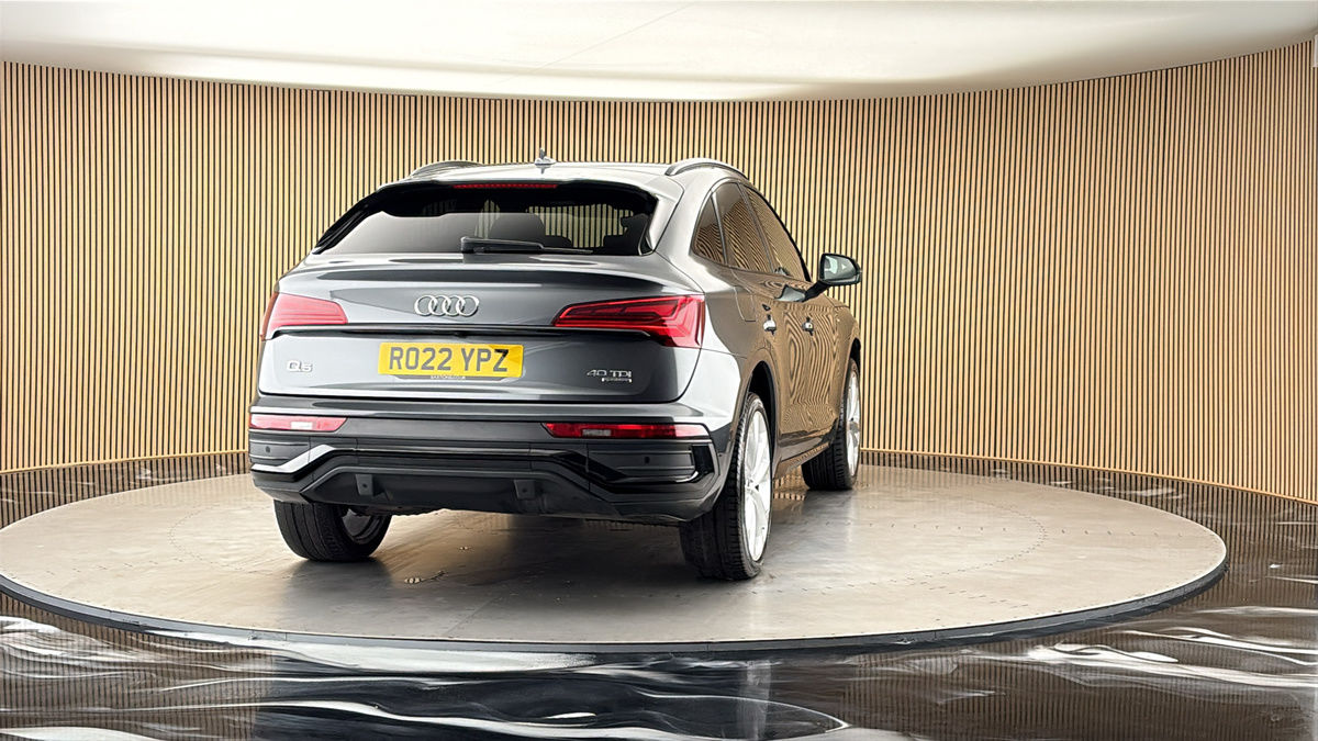 More views of Audi Q5
