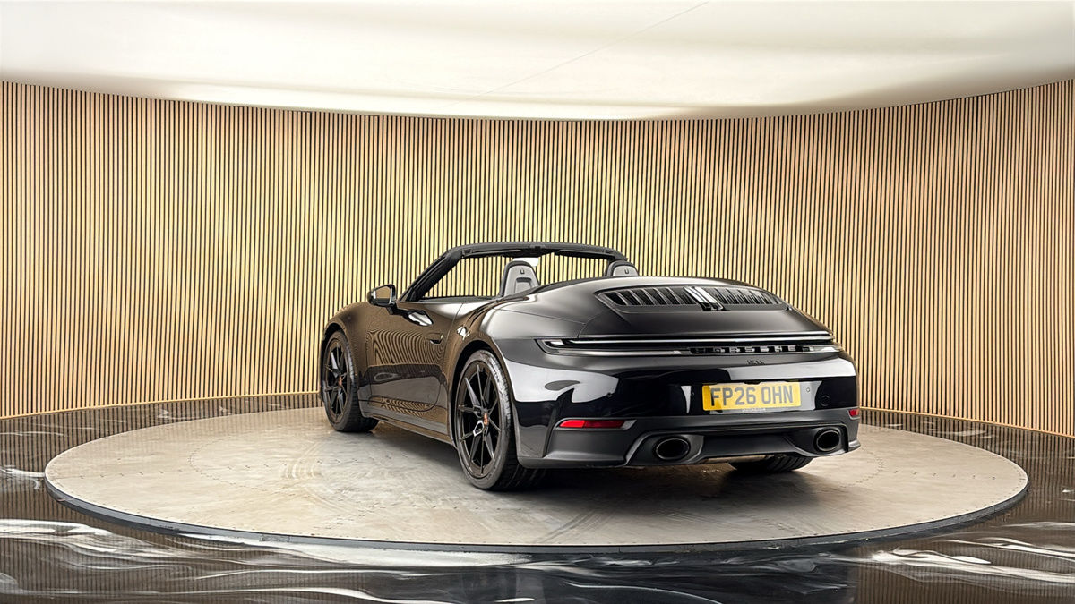 More views of Porsche 911
