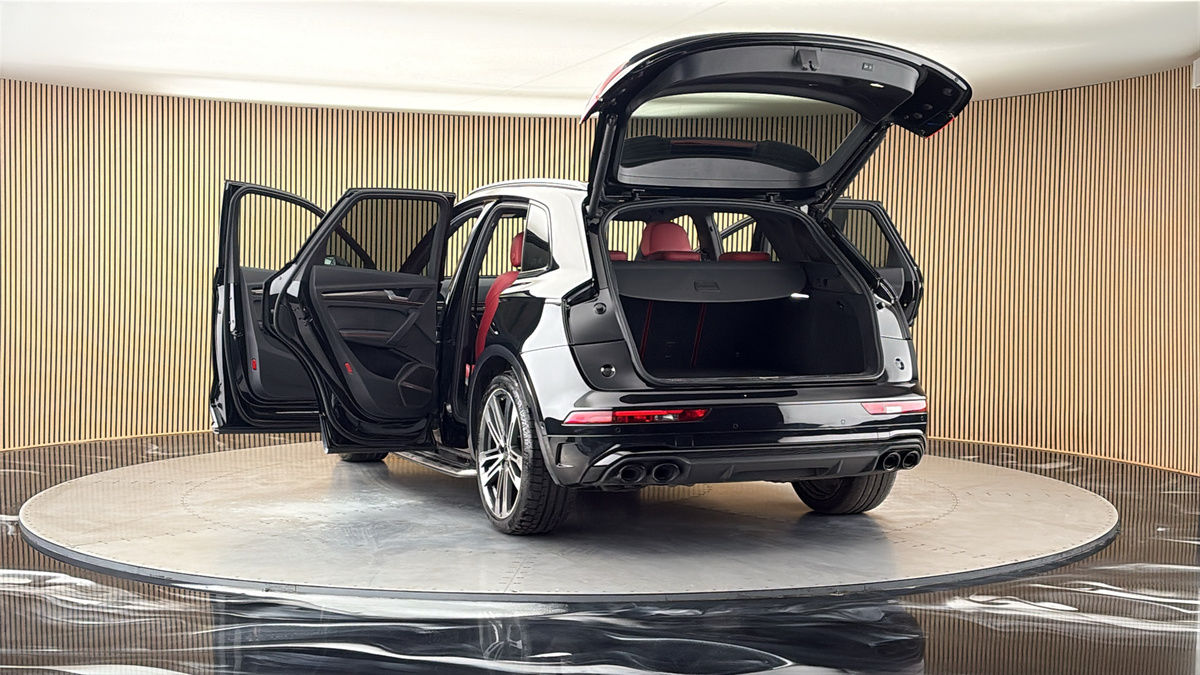 More views of Audi SQ5
