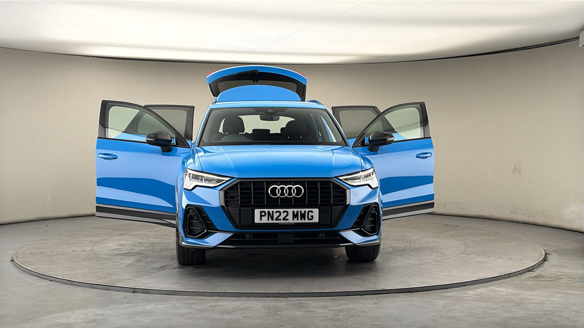 More views of Audi Q3