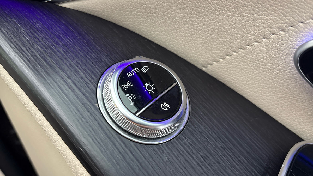 Mercedes-Benz S Class Image 25