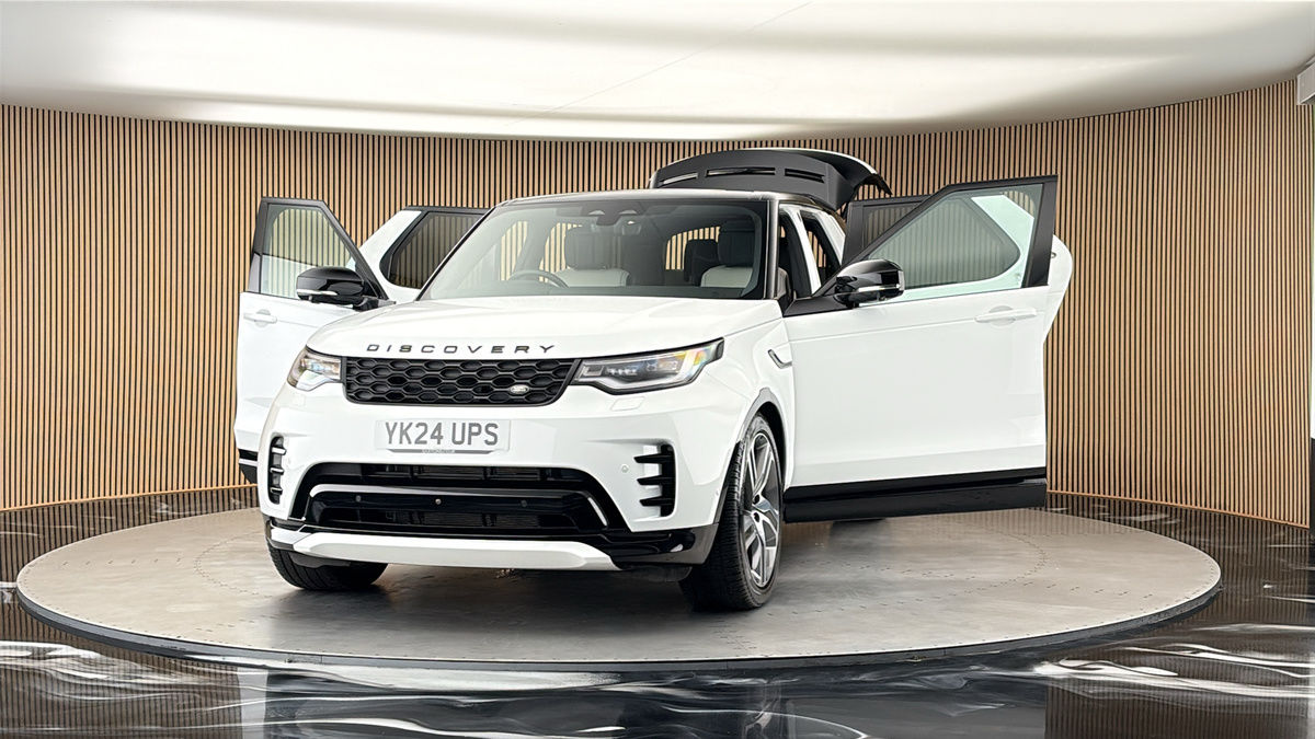 More views of Land Rover Discovery