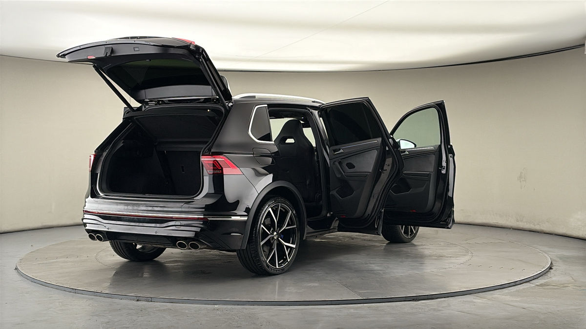 More views of Volkswagen Tiguan