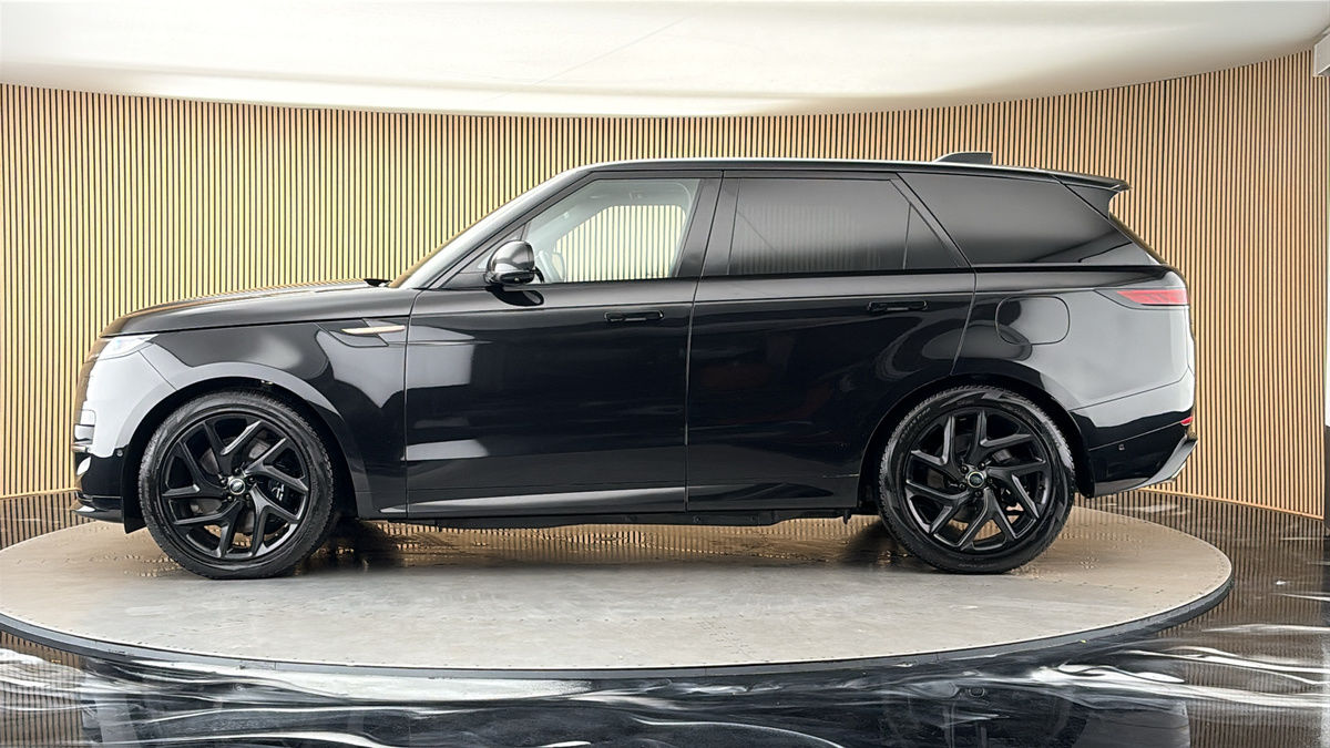 Land Rover Range Rover Sport Image 15