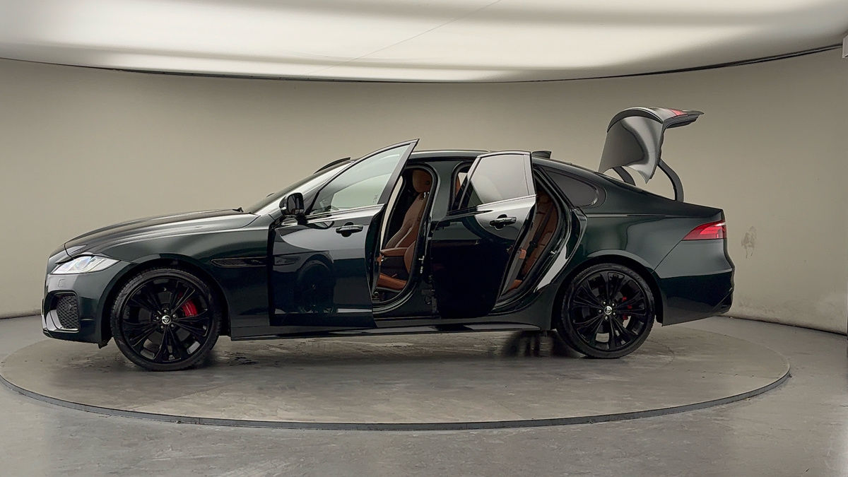 More views of Jaguar XF