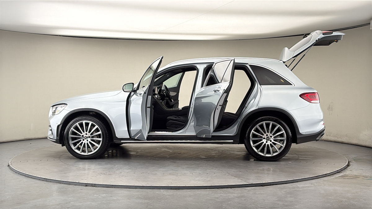 More views of Mercedes-Benz GLC