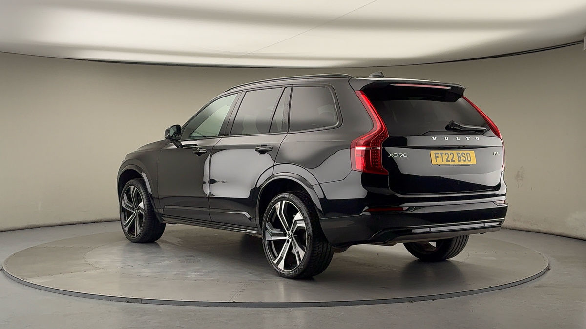 Volvo XC90 Image 2