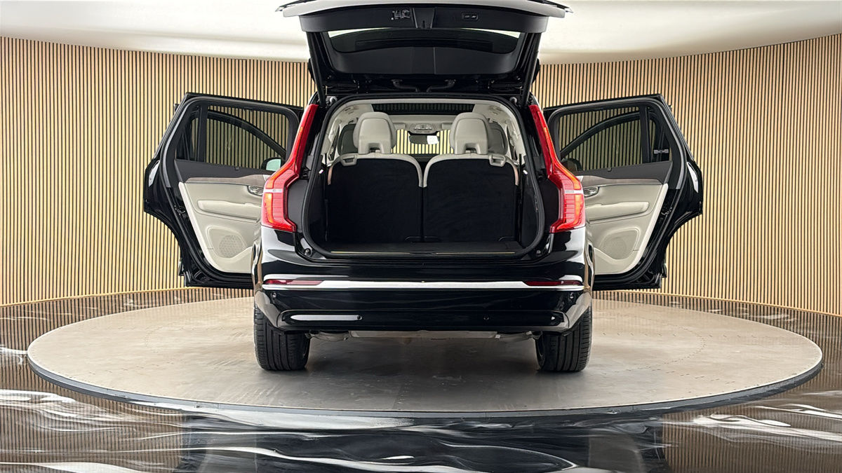 More views of Volvo XC90