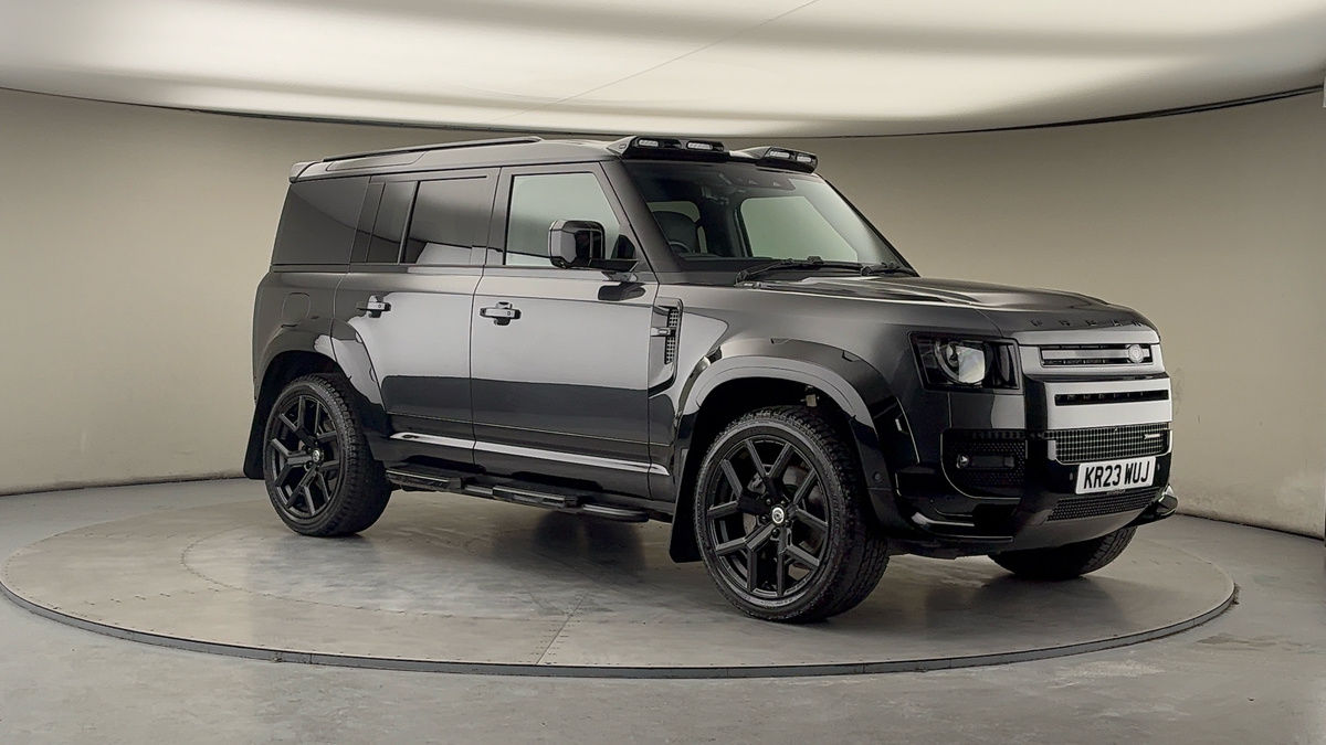 More views of Land Rover Defender 110