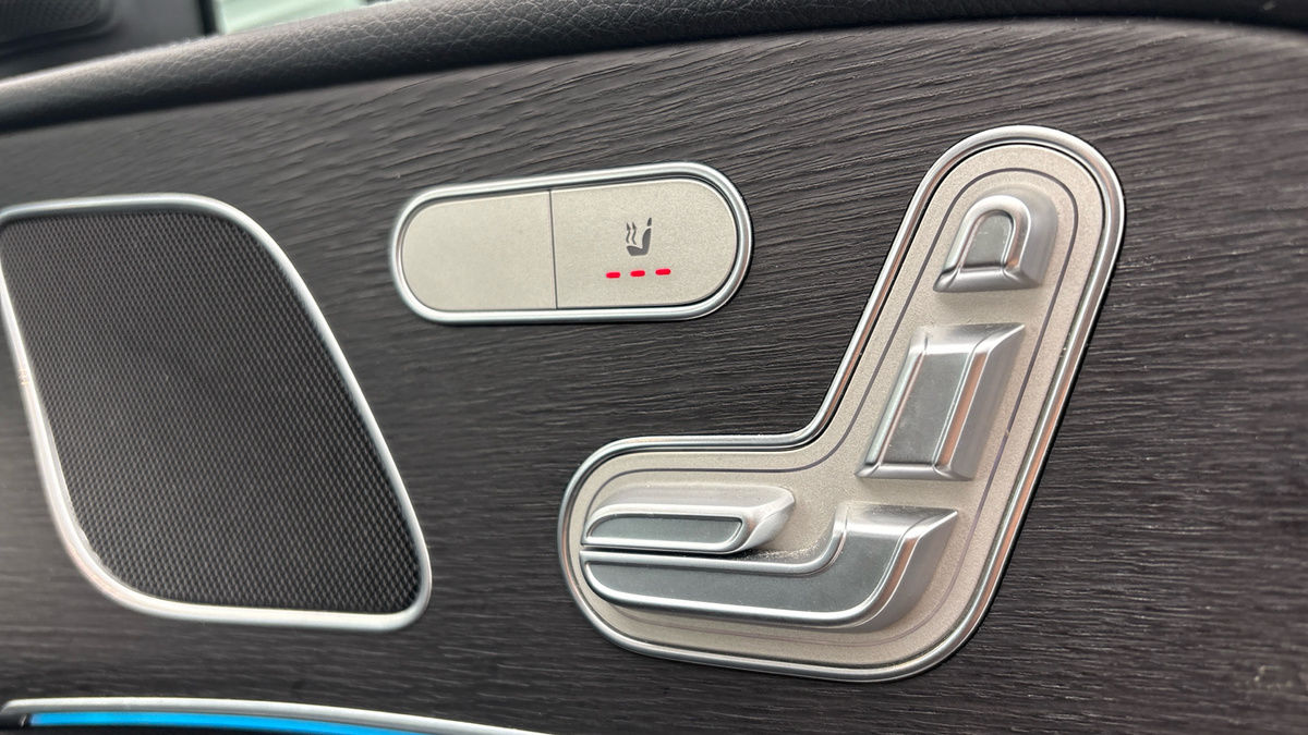 Mercedes-Benz GLE Image 25