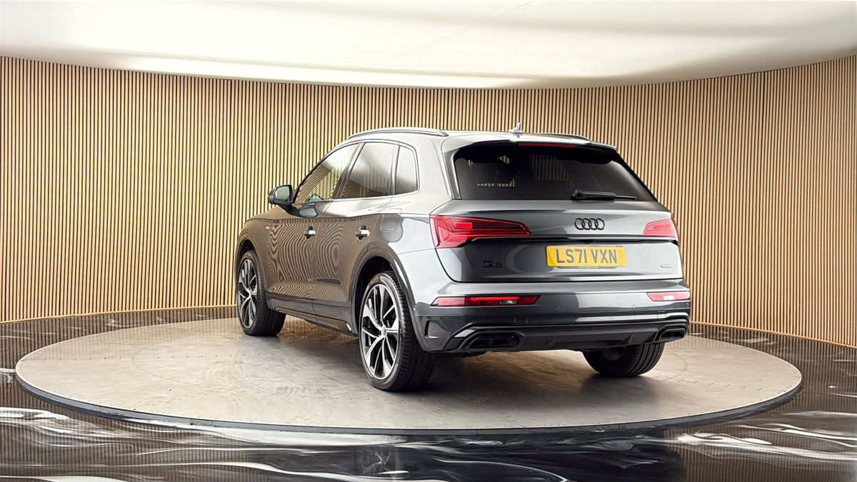 More views of Audi Q5