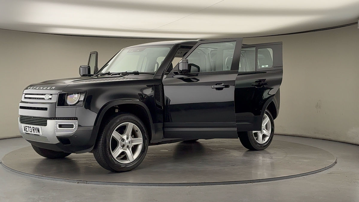 Land Rover Defender 110 Image 43