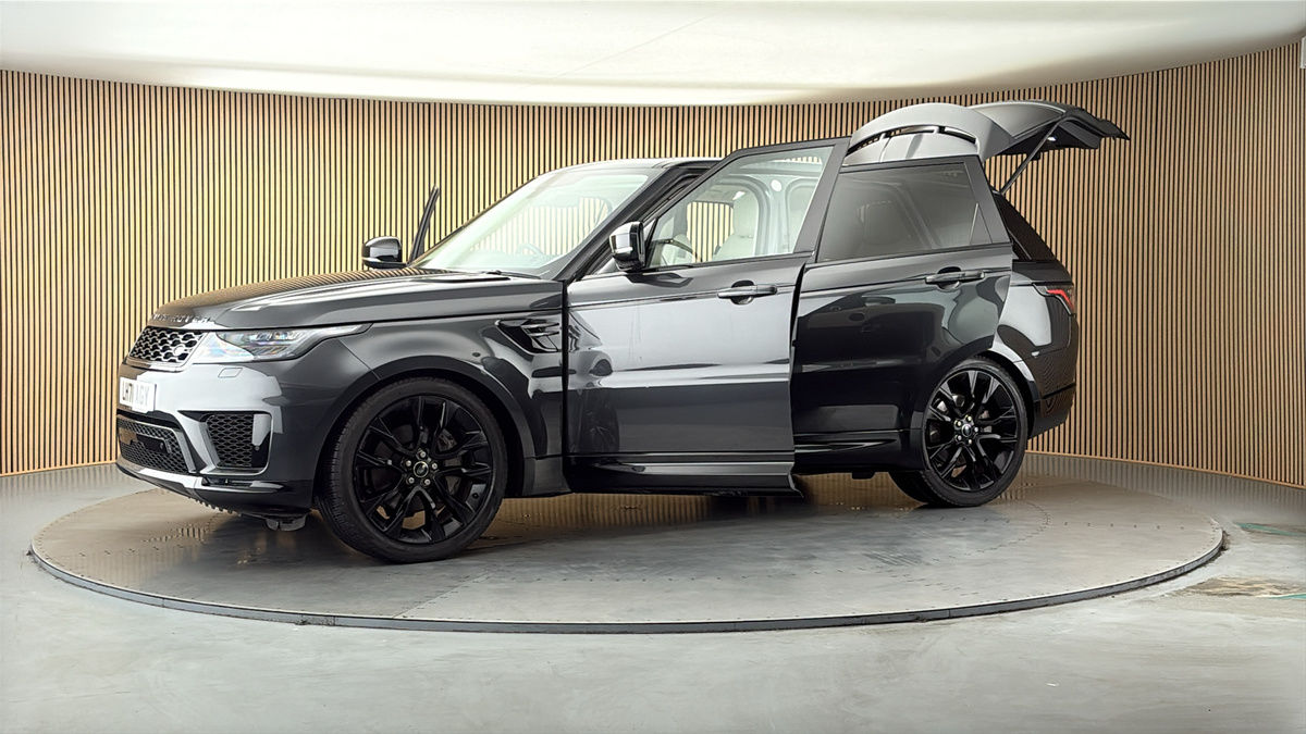 More views of Land Rover Range Rover Sport