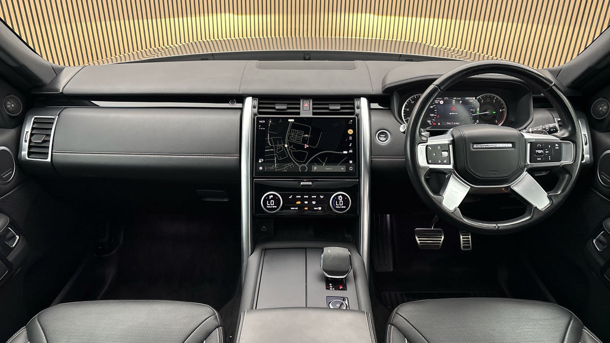 Land Rover Discovery Image 12