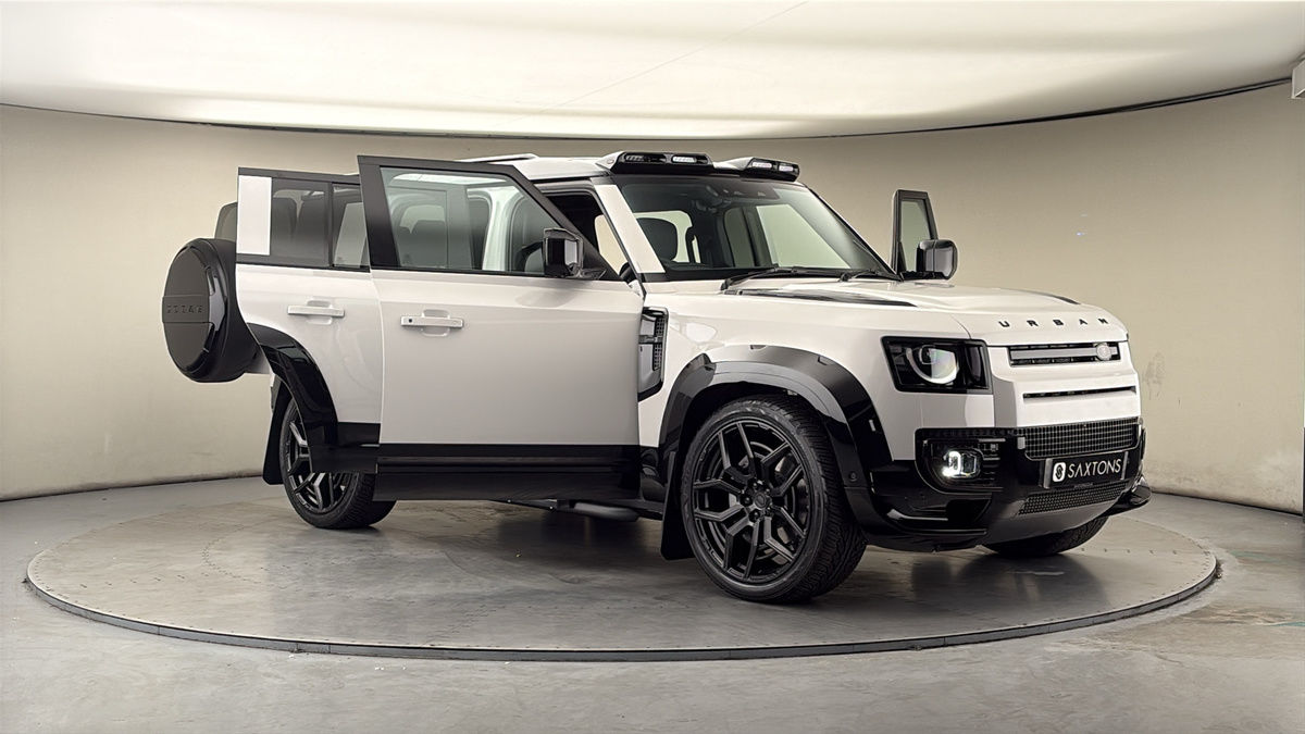 More views of Land Rover Defender 110