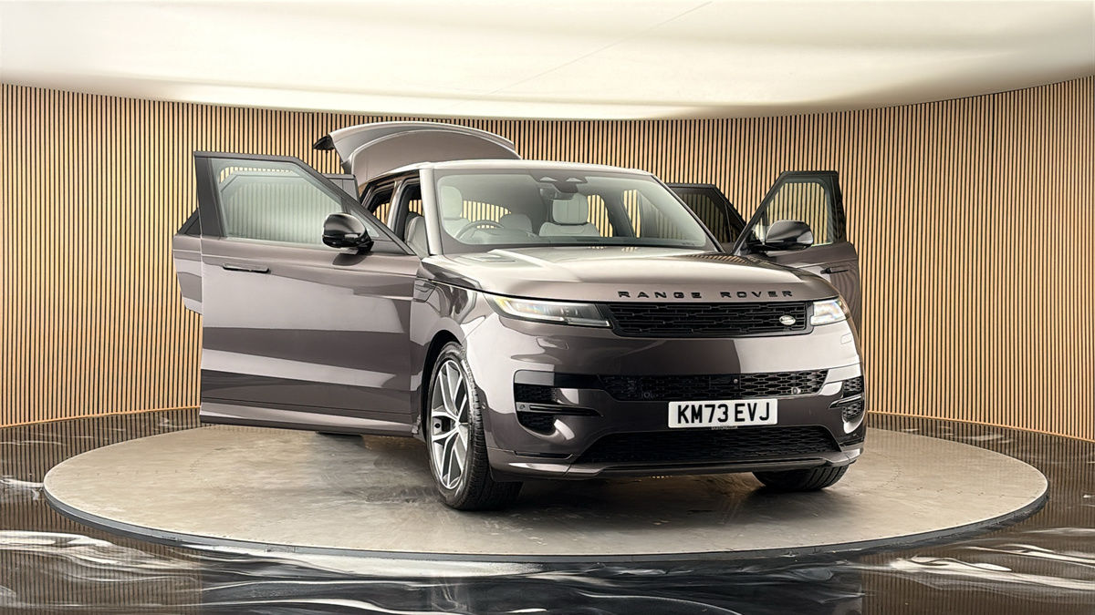 More views of Land Rover Range Rover Sport