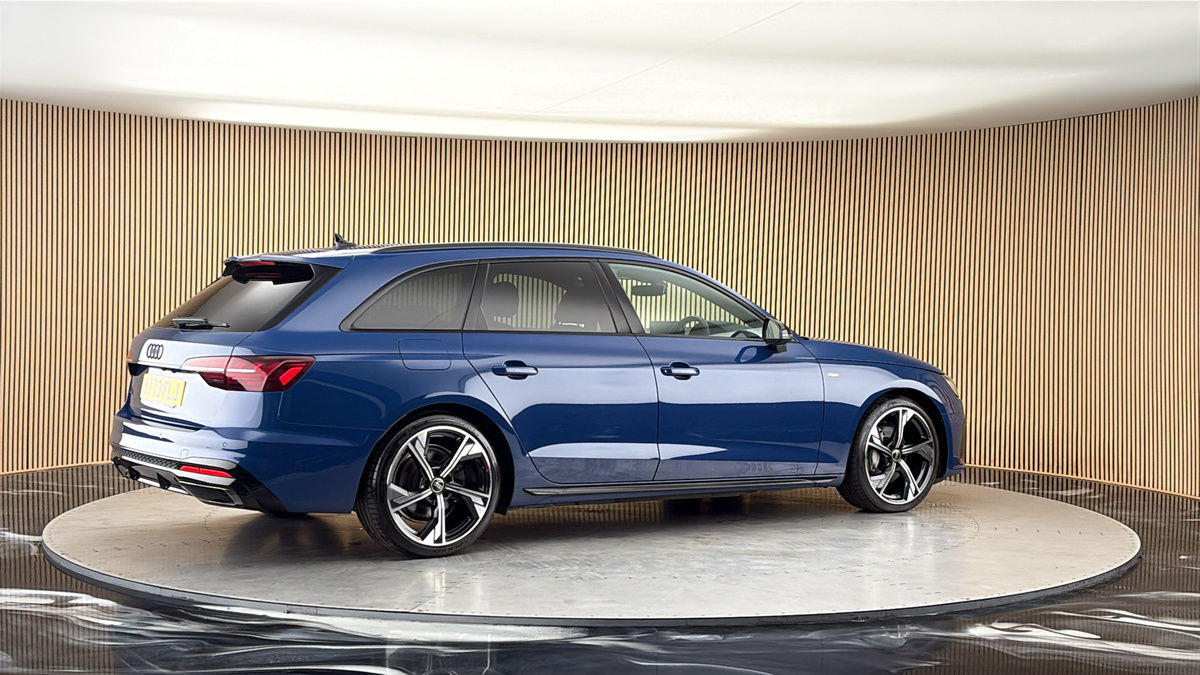 More views of Audi A4 Avant