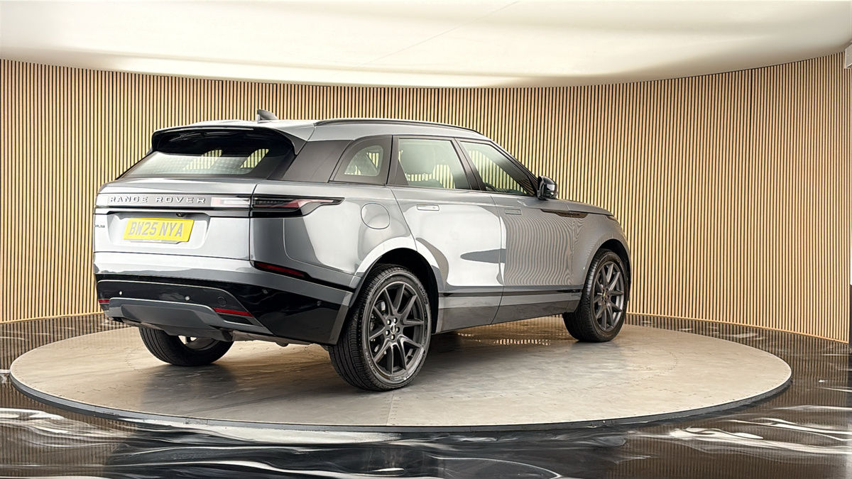 More views of Land Rover Range Rover Velar