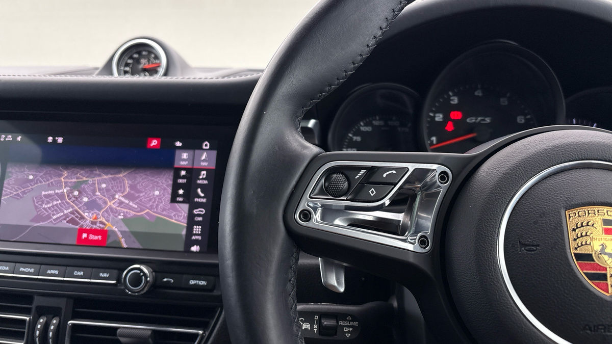 Porsche Macan Image 13