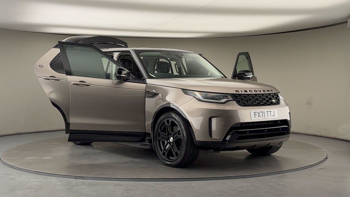 More views of Land Rover Discovery