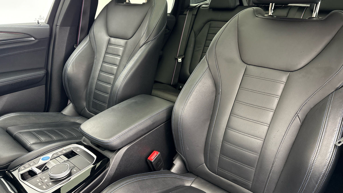 BMW iX3 Image 7