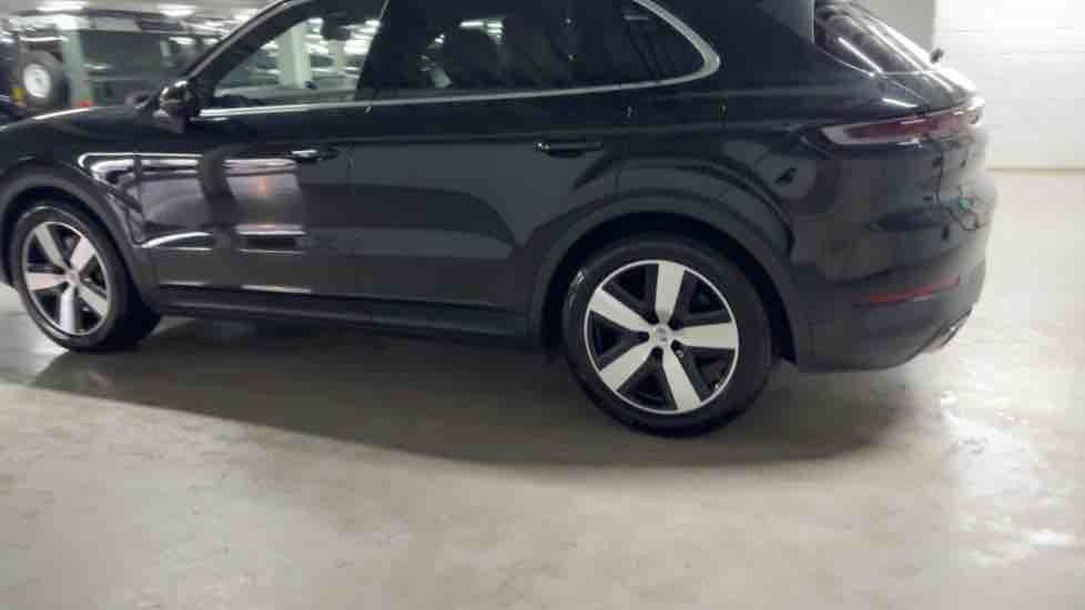 More views of Porsche Cayenne