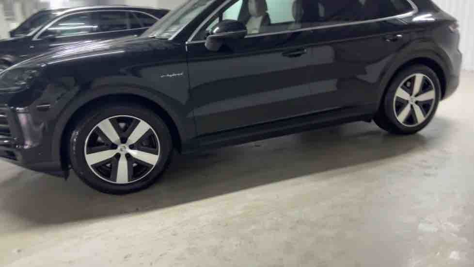 More views of Porsche Cayenne