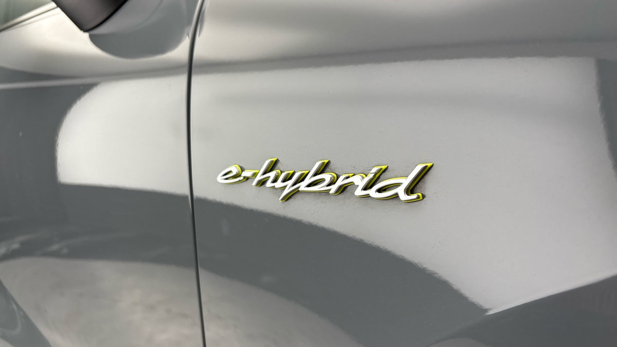 Porsche Cayenne Image 34