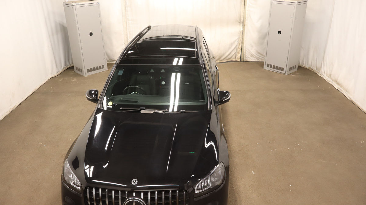 Mercedes-Benz GLS Image 7