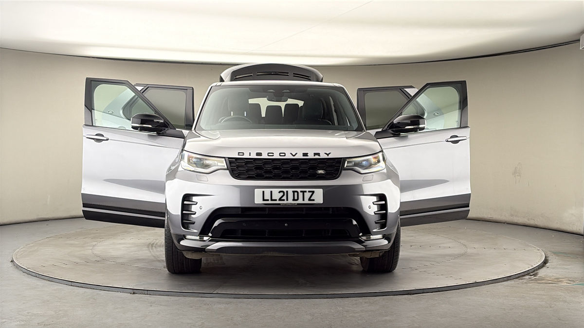 More views of Land Rover Discovery