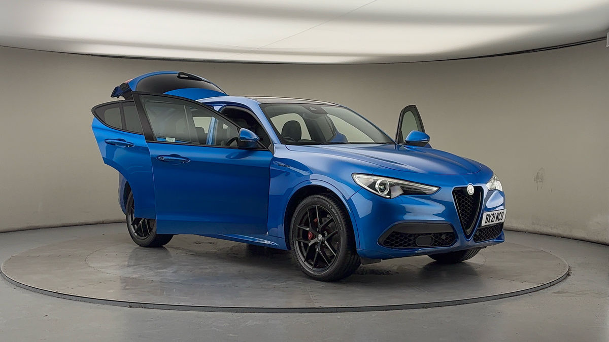 More views of Alfa Romeo Stelvio