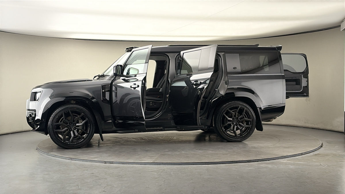 More views of Land Rover Defender 130