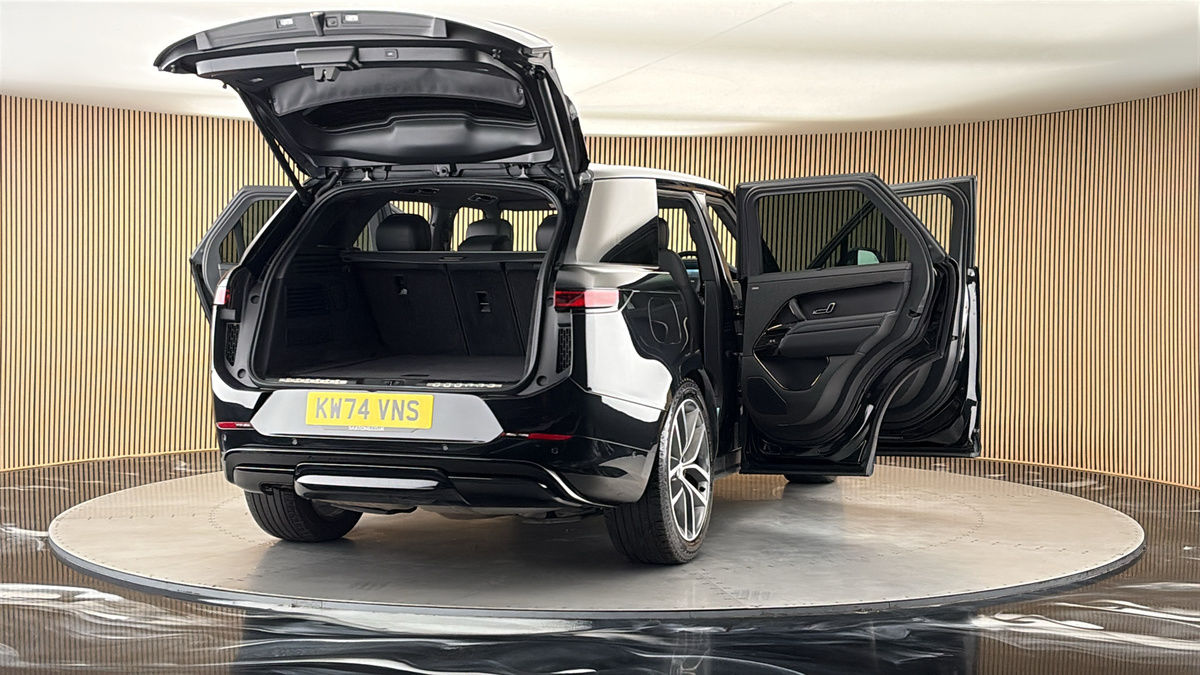 More views of Land Rover Range Rover Sport