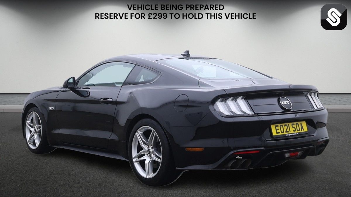 Ford Mustang Image 3