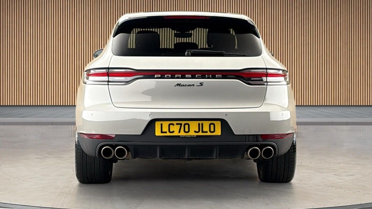 Porsche Macan Image 4