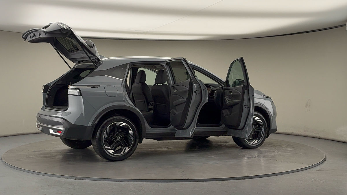 More views of Nissan Qashqai