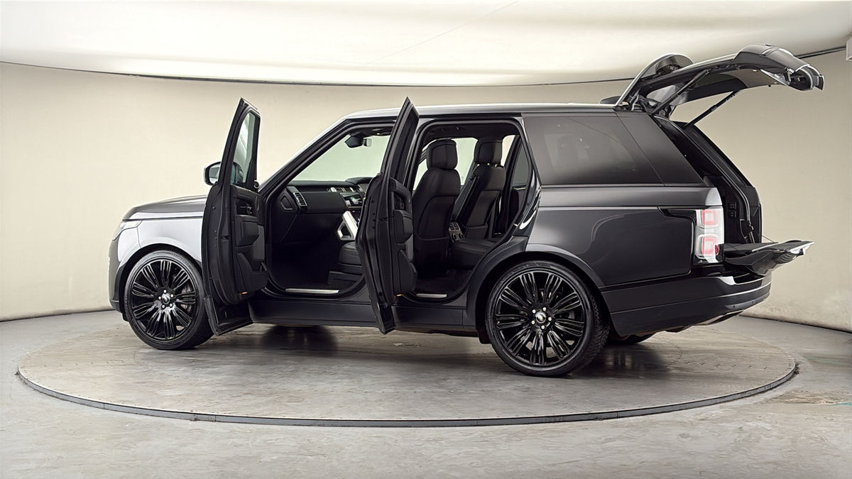 More views of Land Rover Range Rover