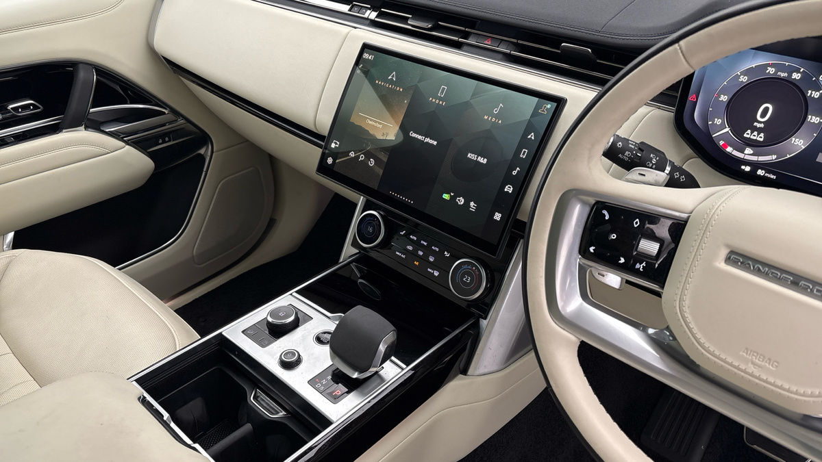 Land Rover Range Rover Image 18