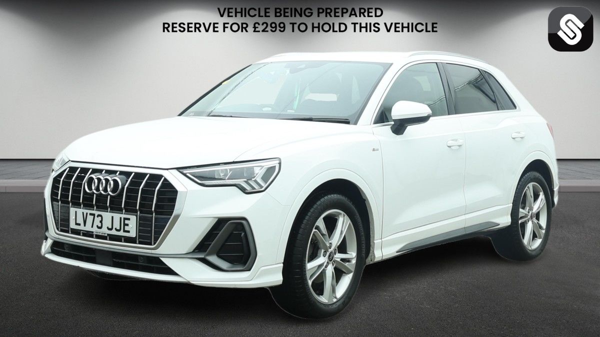 Audi Q3 Image 2