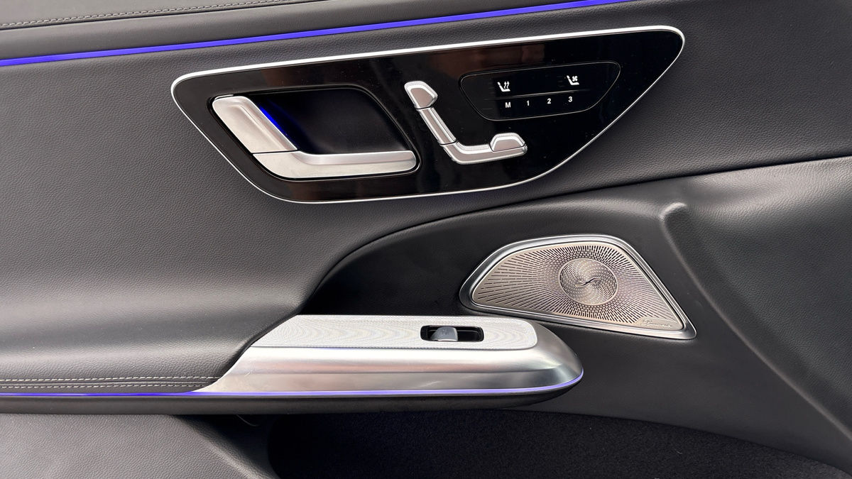 Mercedes-Benz E Class Image 19