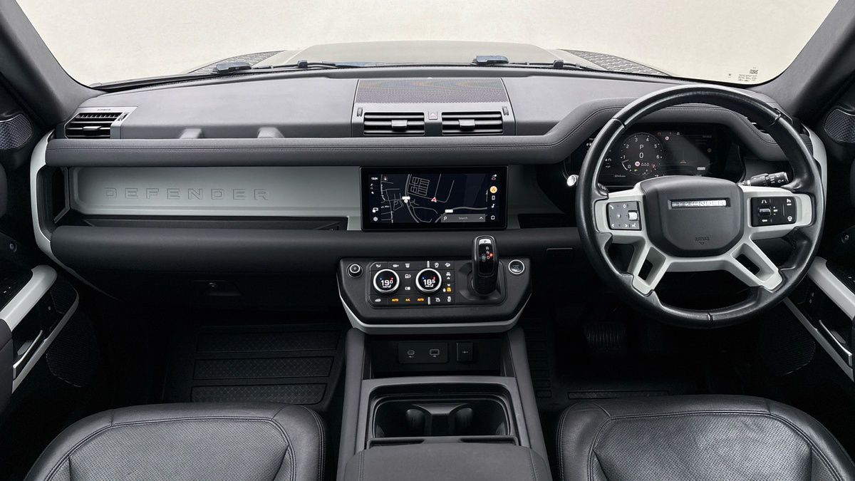 Land Rover Defender 90 Image 12