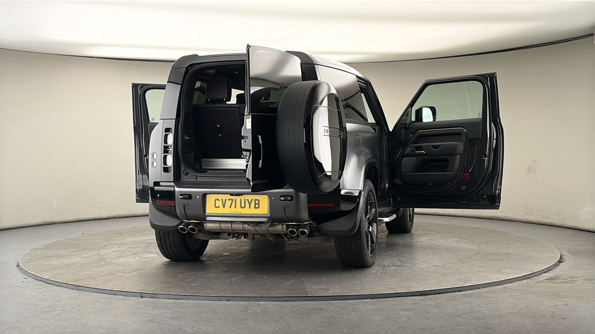 More views of Land Rover Defender 90